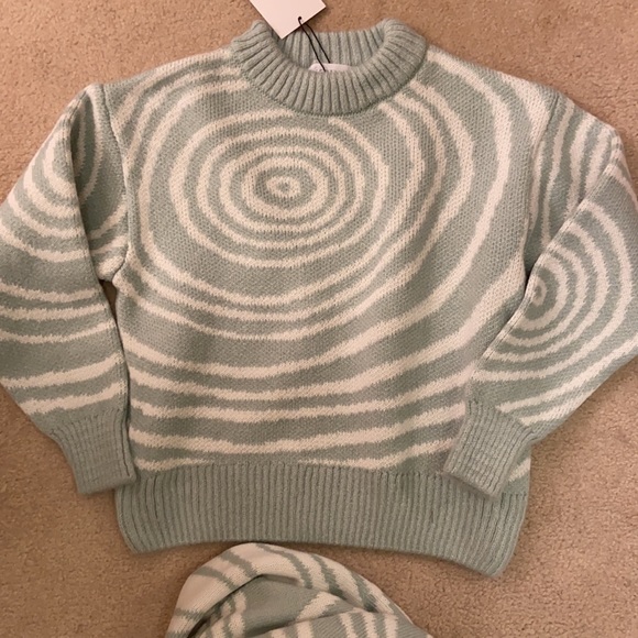 Zara kid’s sweater & scarf set. 9 yrs - Picture 3 of 7